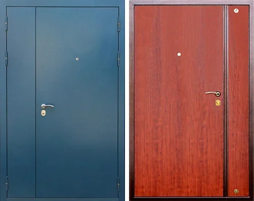 Входная синяя дверь в подъезд №4