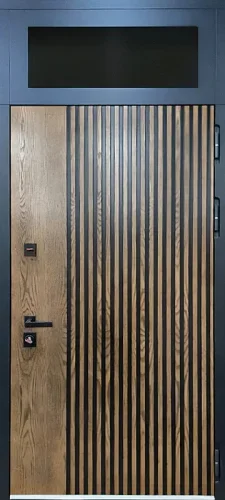 Входная дверь для дома с фрамугой №30